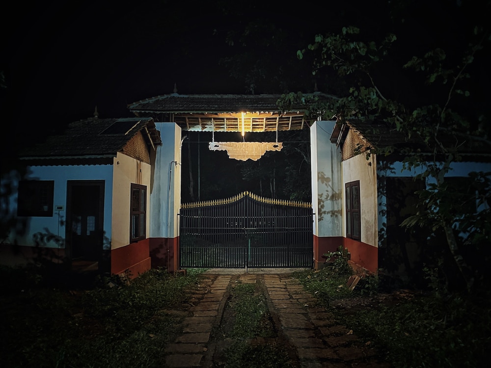 mahout resort