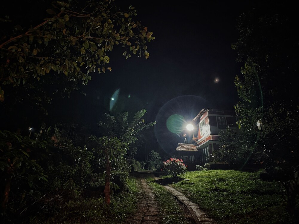 mahout resort
