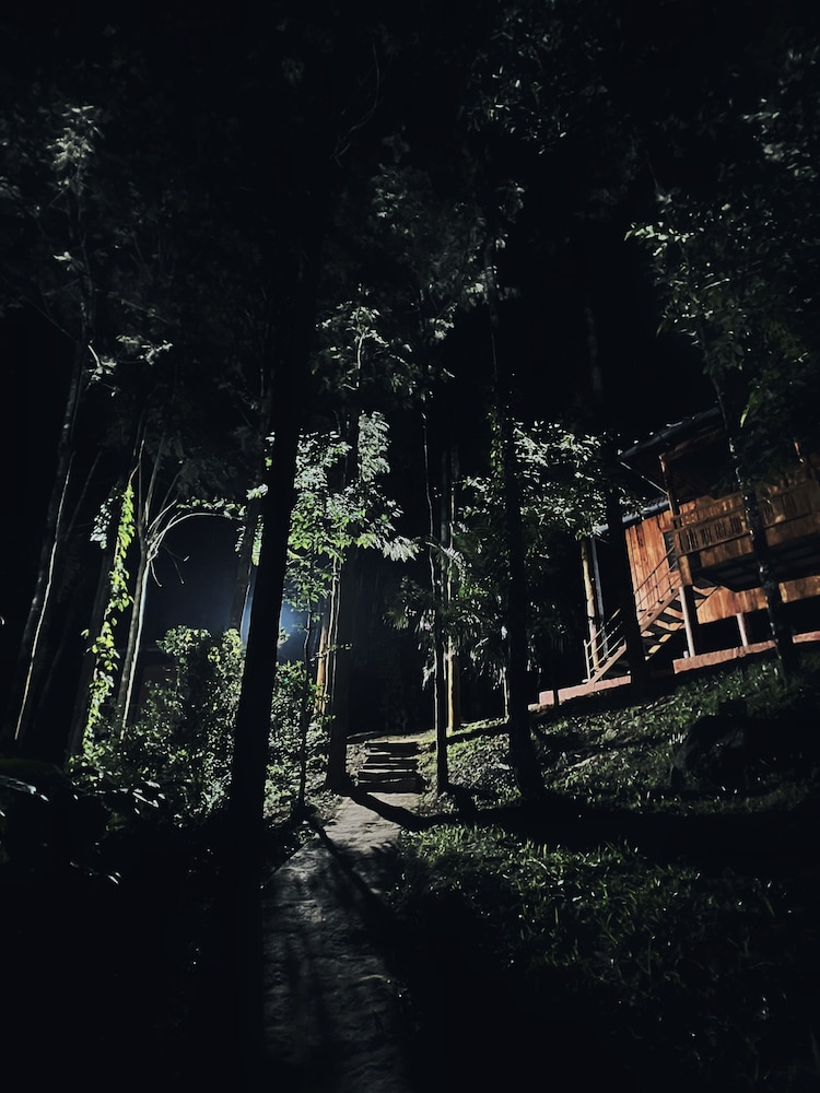 mahout resort
