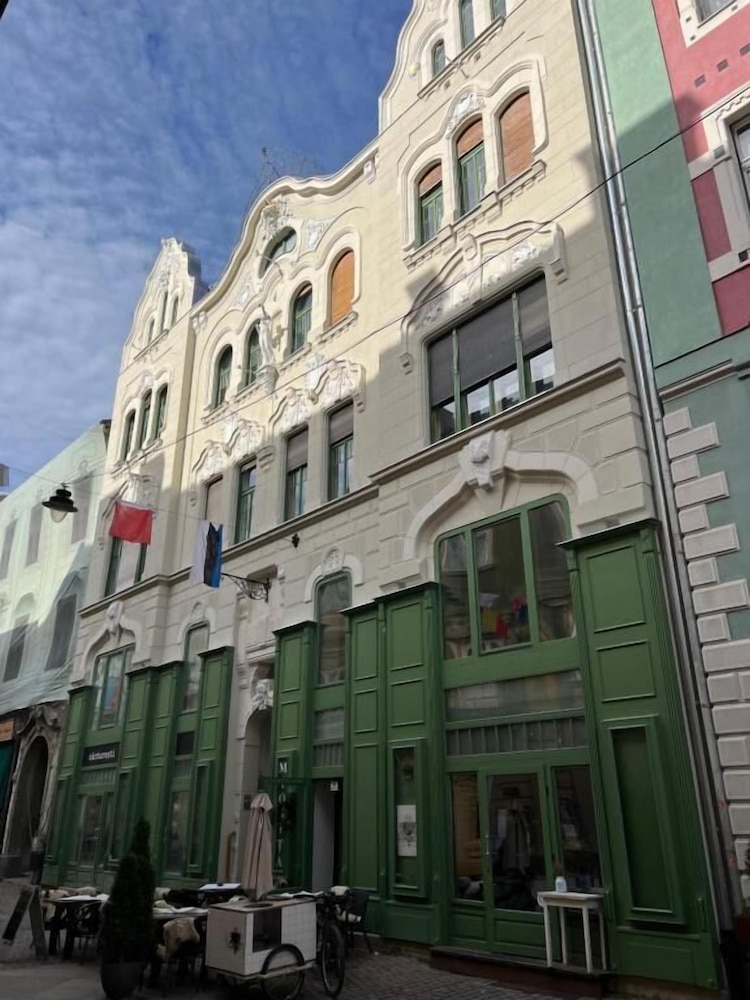 visaj downtown