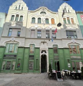 visaj downtown
