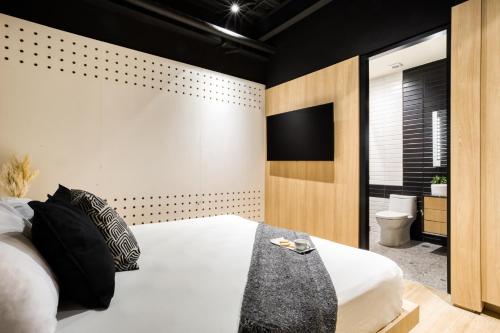 downtown designer apartments by uliv