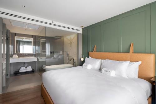 maison hotel bangkok