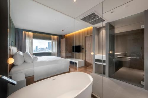 maison hotel bangkok