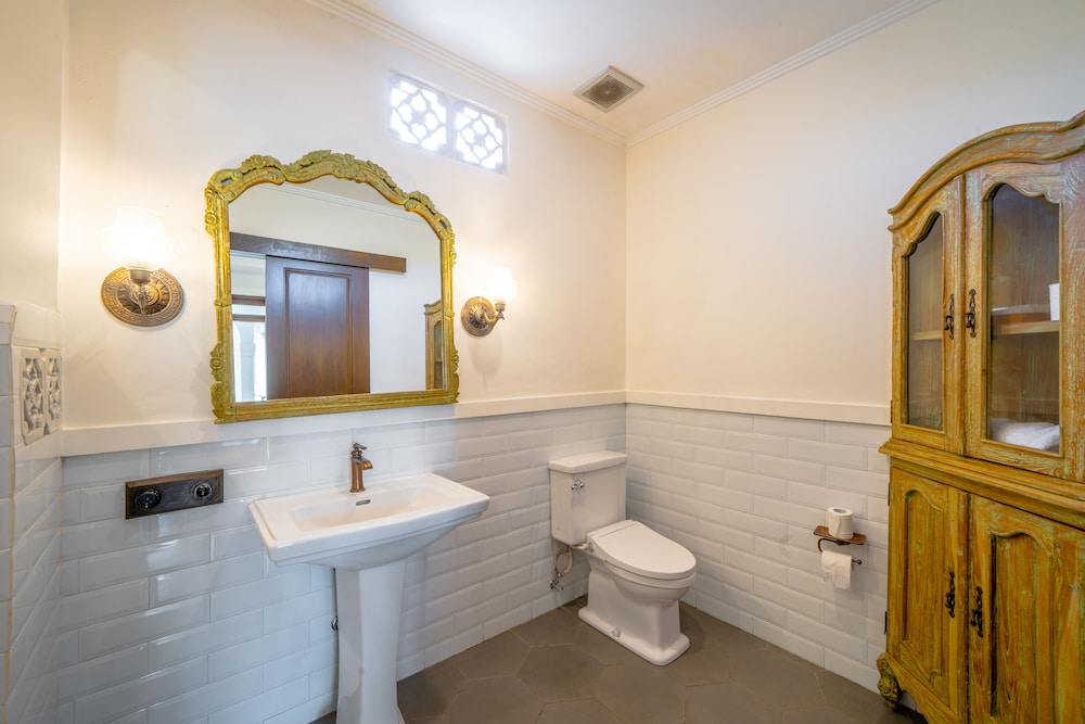 pitaloka hotel sanur by dewizzmanagement