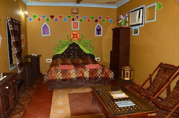 Nakhrali Dhani Village Resotr Llp,India>>Indore,2 star