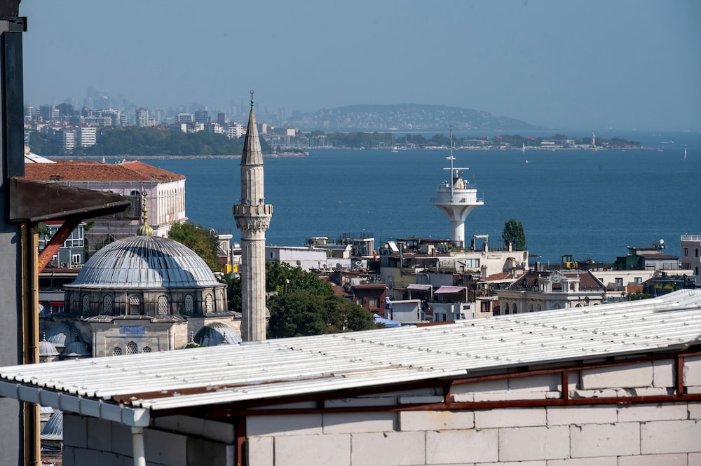 valeria antique 1892 sultanahmet