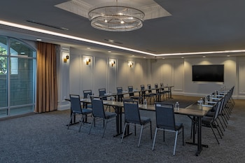 the publisher fredericksburg a tribute portfolio hotel