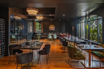 the publisher fredericksburg a tribute portfolio hotel