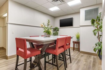 mainstay suites ocean city west