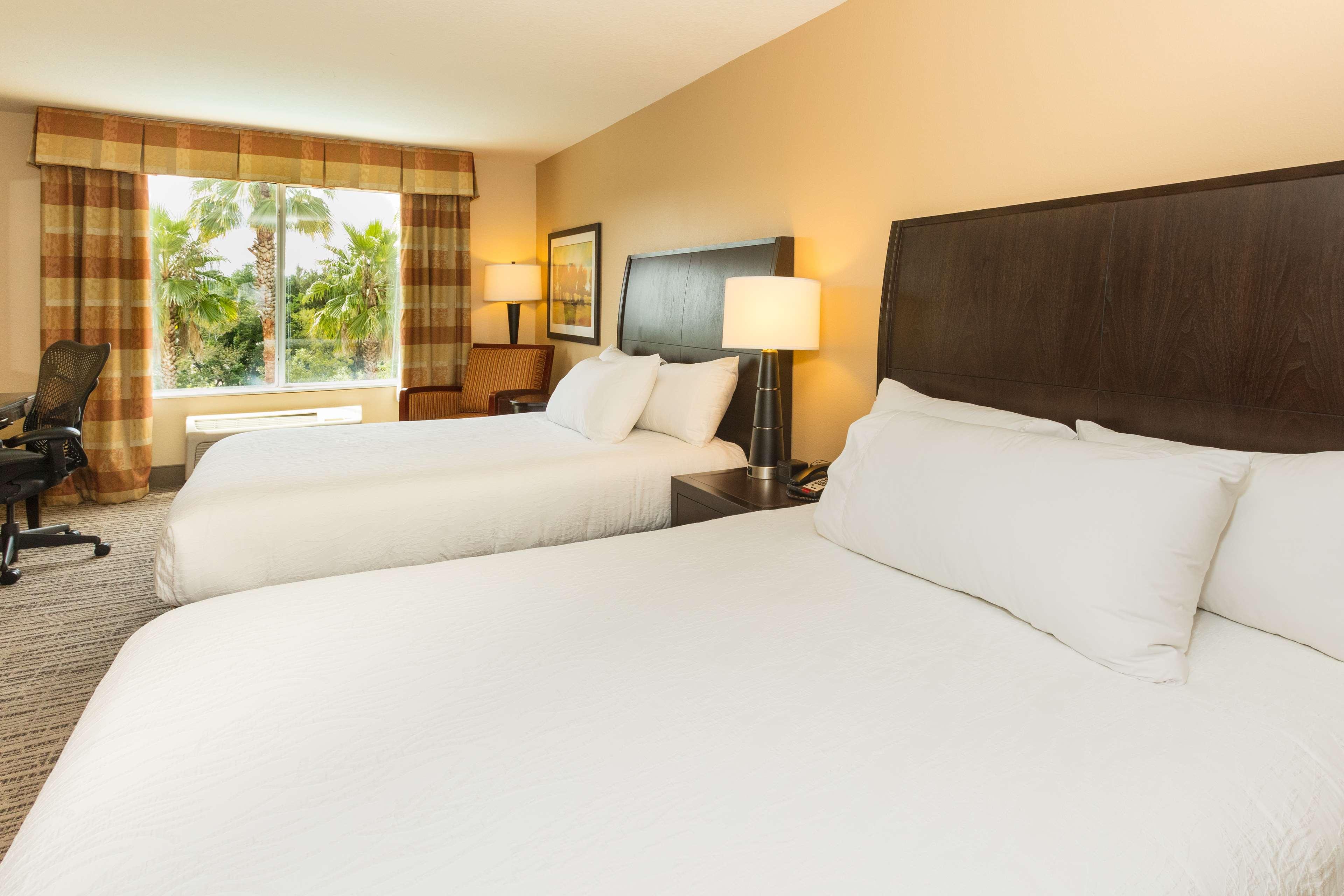 hilton garden inn jacksonville airport