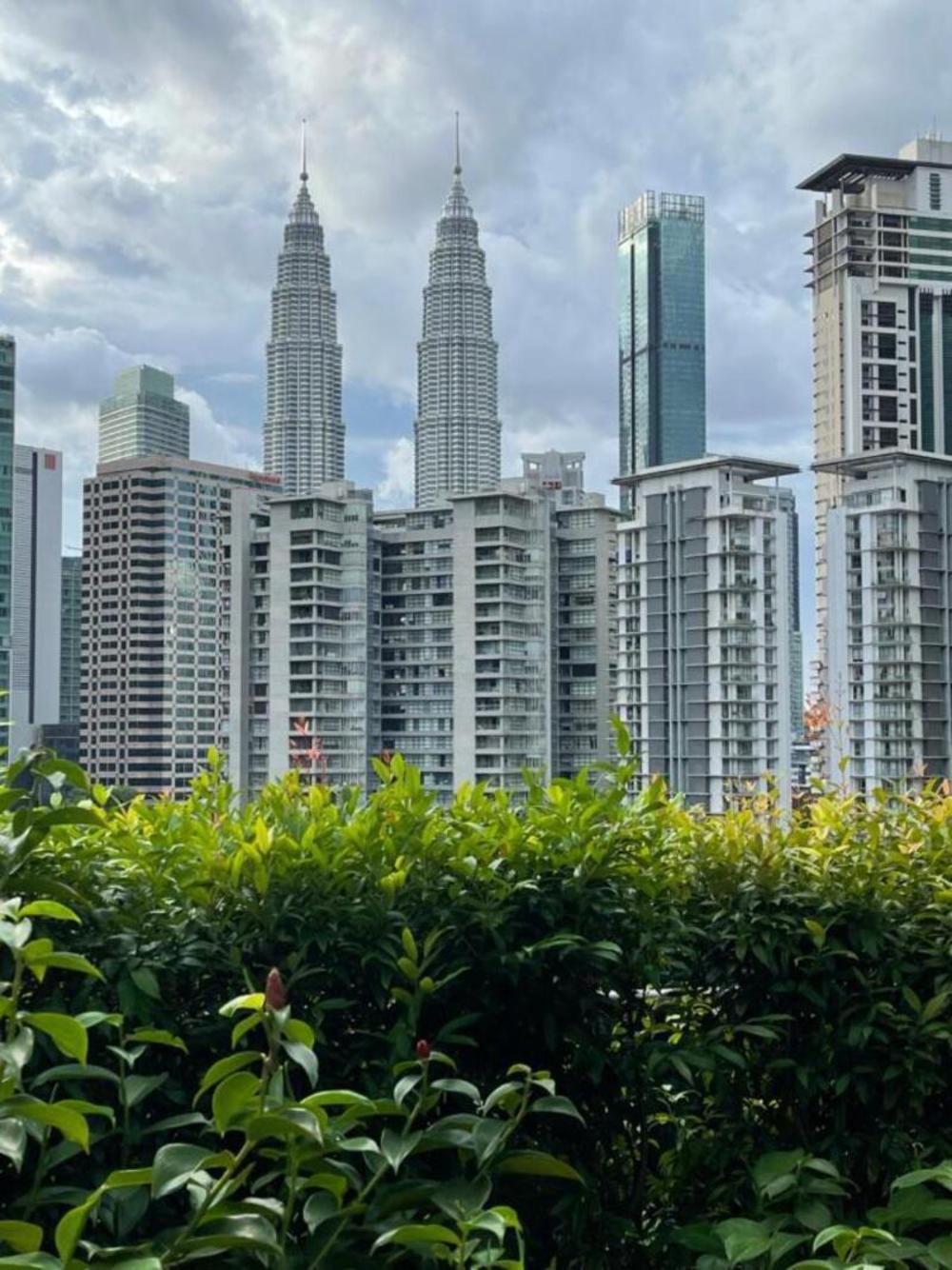 eaton residences klcc by luna