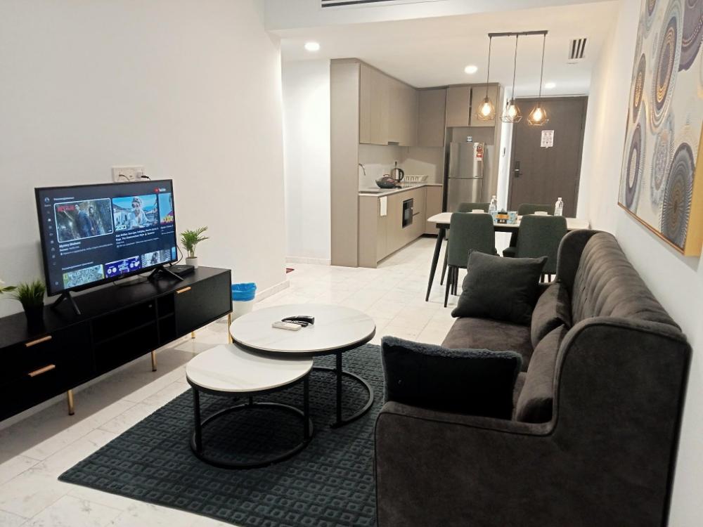 eaton residences klcc by luna