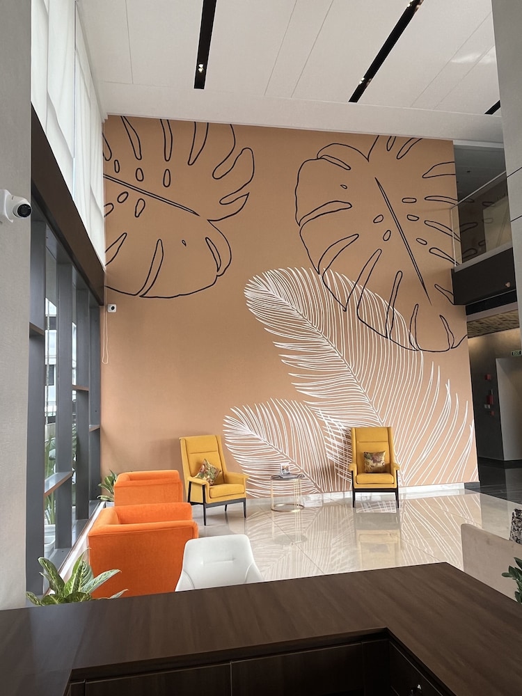presidency airport hotel