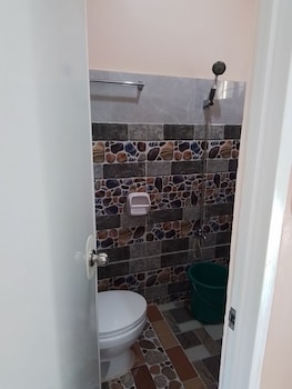 f ponce de leon road