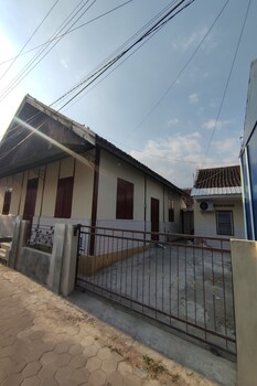 oyo 93173 khazanah room syariah