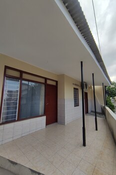 oyo 93173 khazanah room syariah