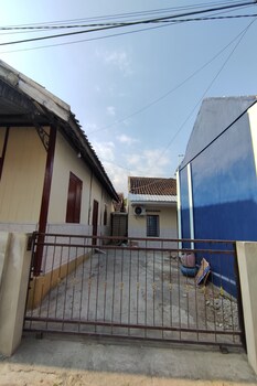 oyo 93173 khazanah room syariah
