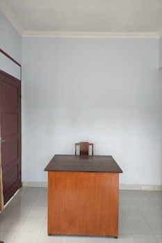 oyo 93173 khazanah room syariah