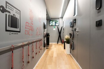 contemporaneamente 147