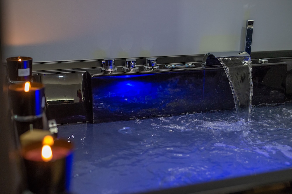 contemporaneamente 147