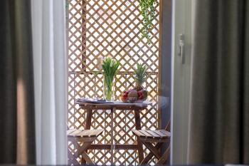 contemporaneamente 147