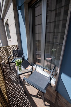 contemporaneamente 147