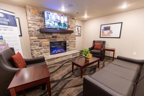 cobblestone inn and suites winters