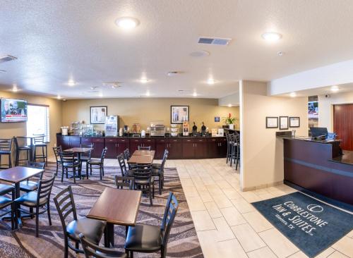 cobblestone inn and suites winters