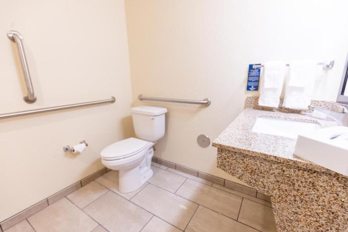 cobblestone inn and suites winters