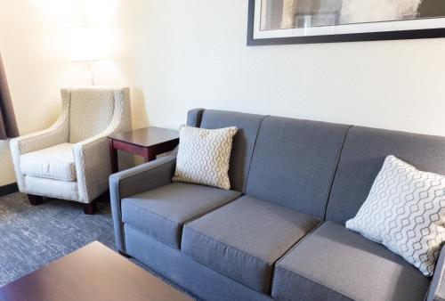cobblestone inn and suites winters