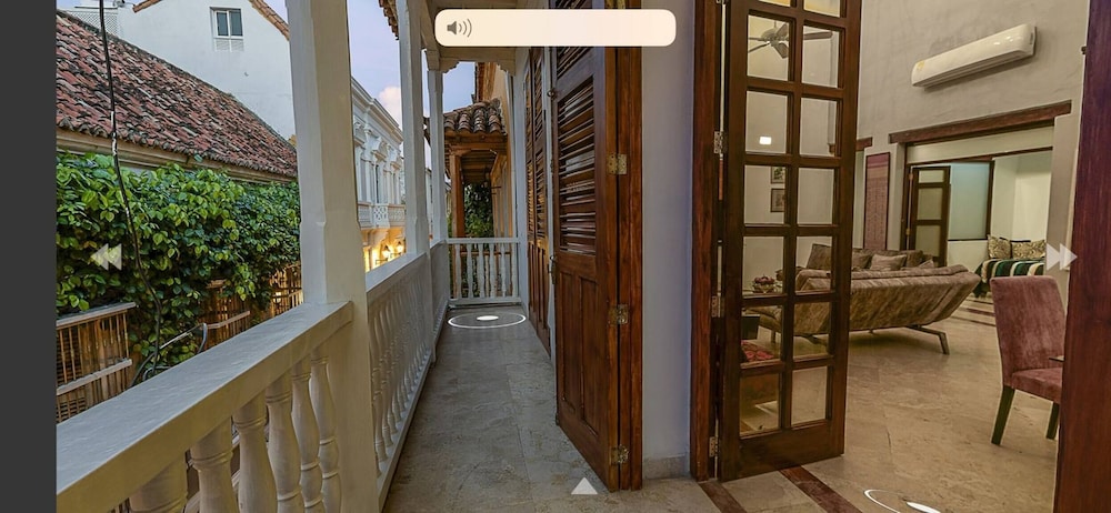 luxury large apartment with colonial balcony