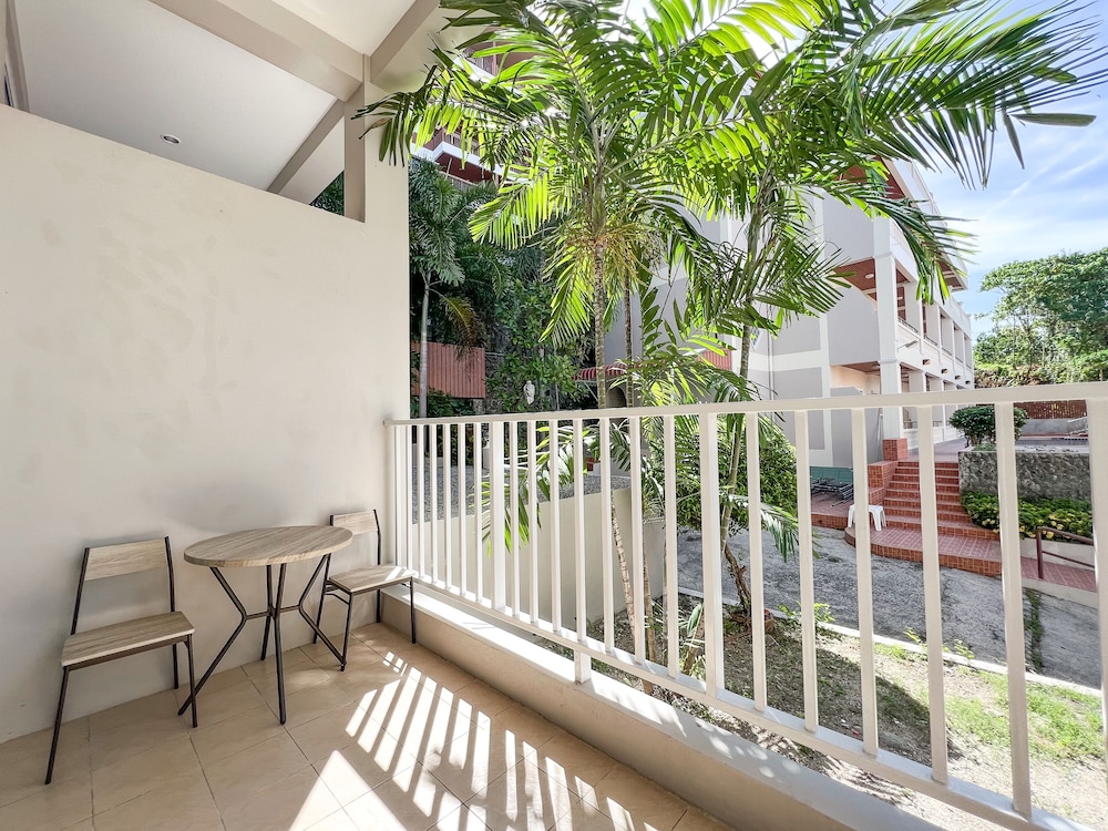 tris miracle kata beach side