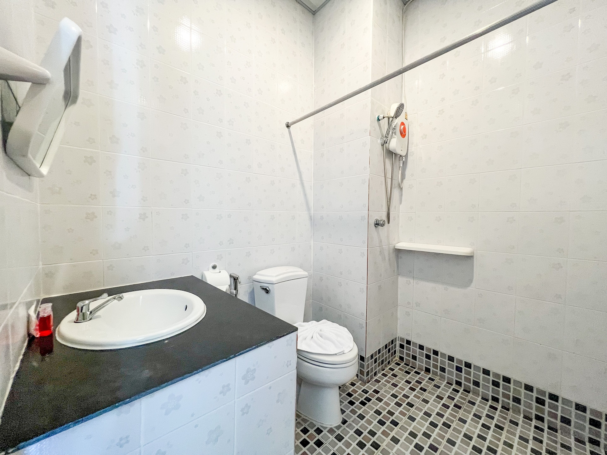 tris miracle kata beach side