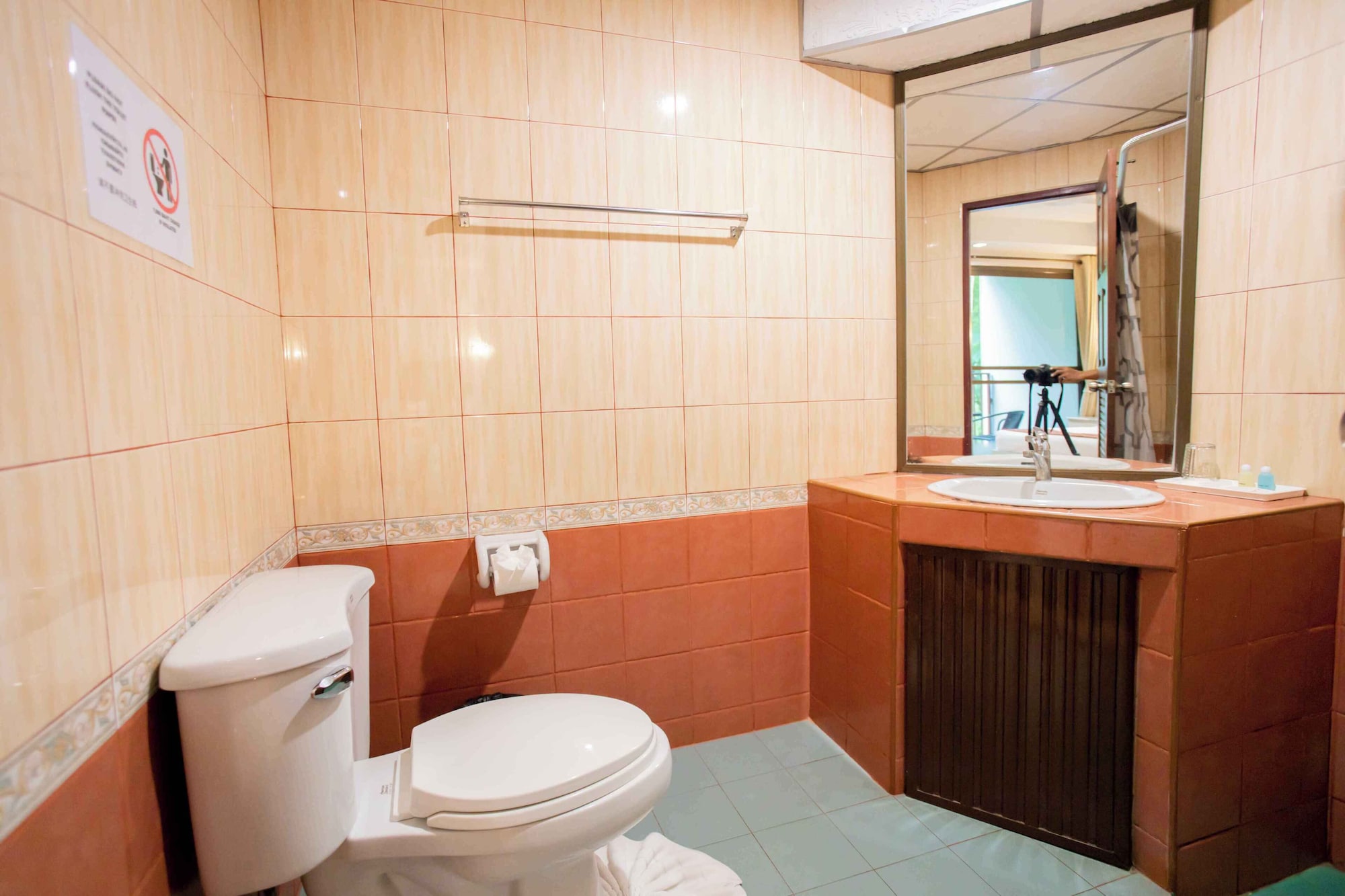 tris miracle kata beach side