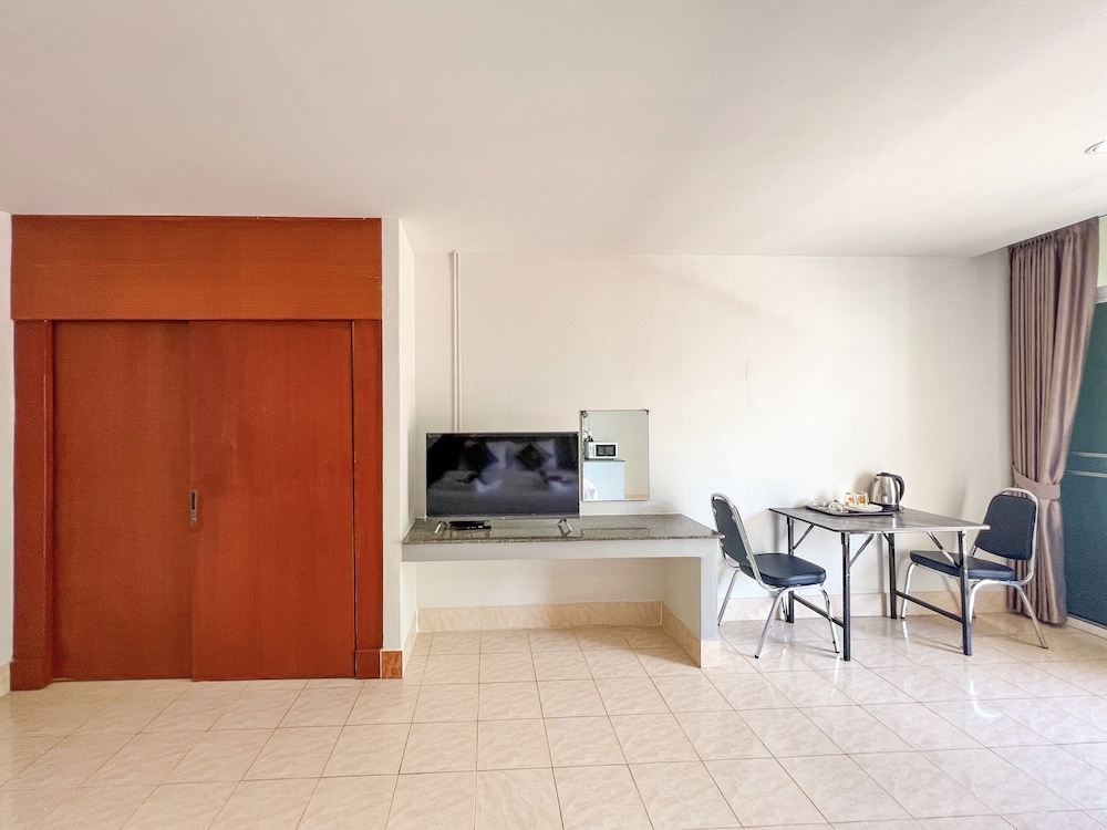 tris miracle kata beach side