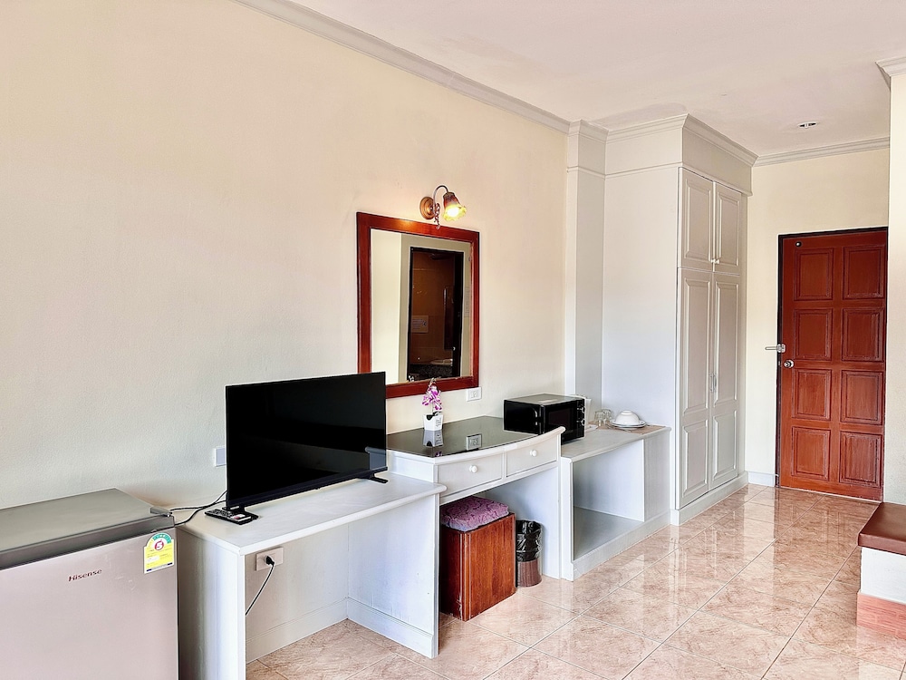 tris miracle kata beach side