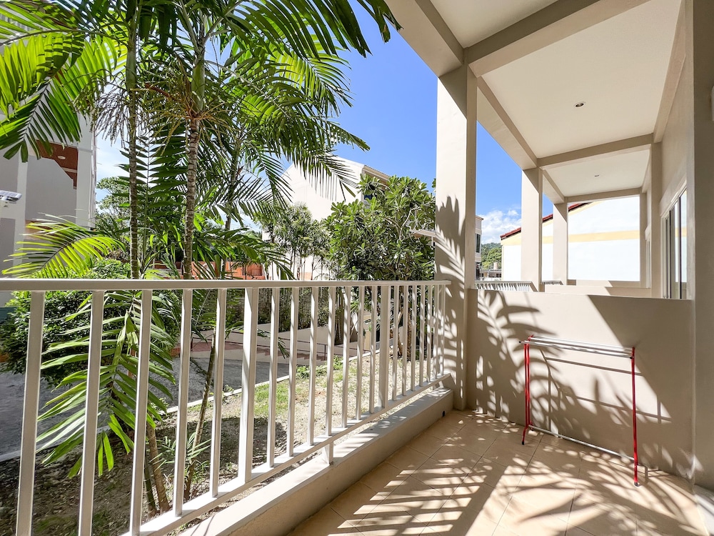 tris miracle kata beach side