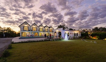 the autumn creek chiangrai