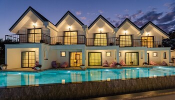 the autumn creek chiangrai