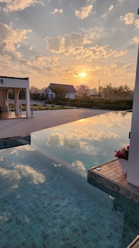 The Autumn Creek Chiangrai,Thailand>>Chiang Rai,3 star