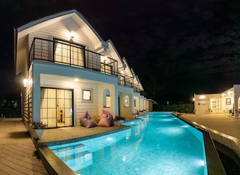 the autumn creek chiangrai