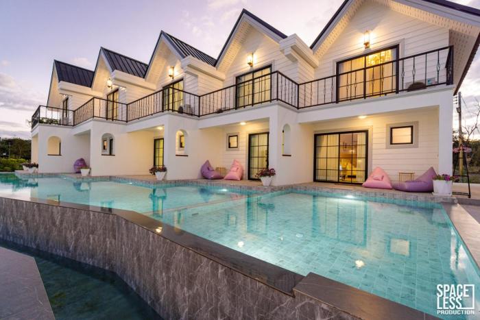 the autumn creek chiangrai