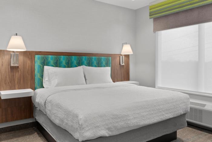 hampton inn saline