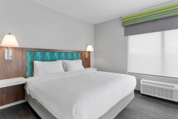 hampton inn saline