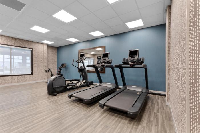 hampton inn saline