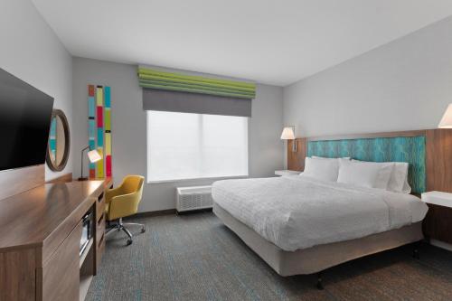 hampton inn saline