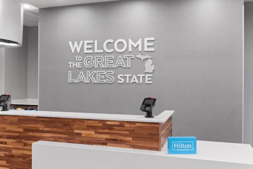 hampton inn saline