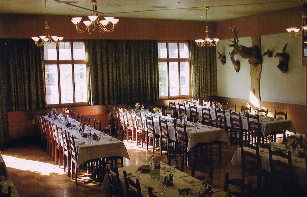 hotel and restaurant alpenrose