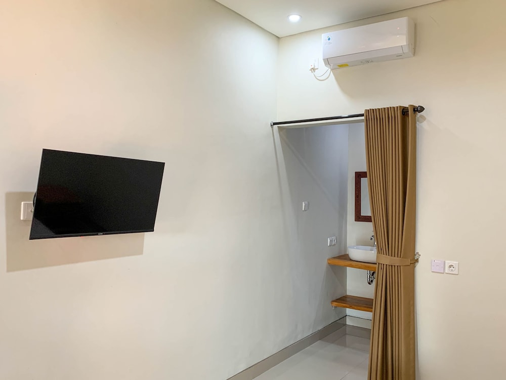 candra loka studio and apartment by the loka